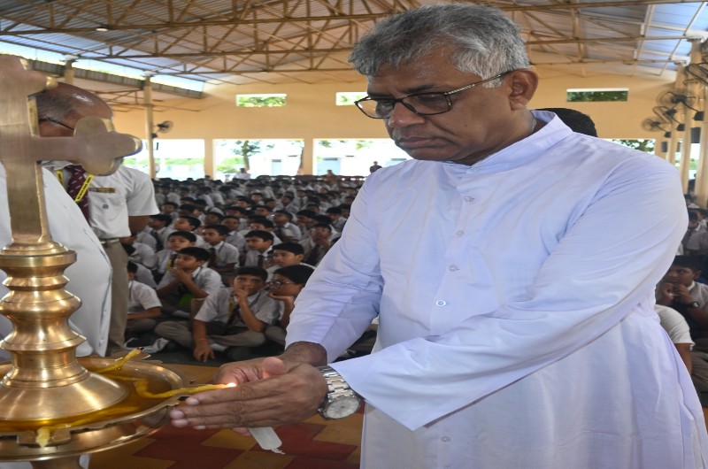 PRIZE DISTRIBUTION CEREMONY (SENIOR SECTION)